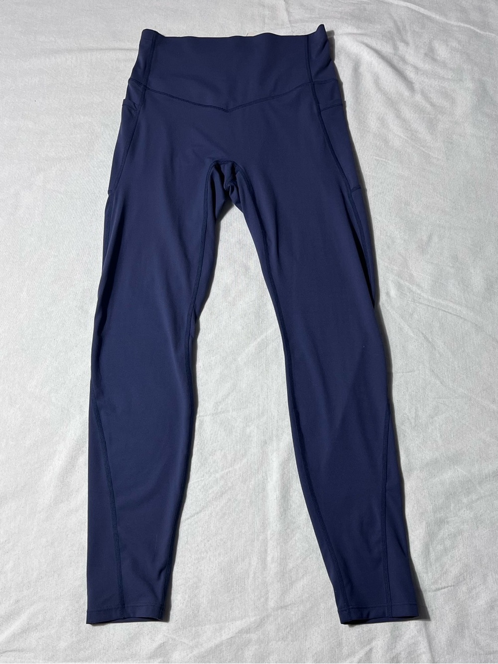Halara UltraSculpt High Waisted Tummy Control Pocket Leggings Navy Size M NWT